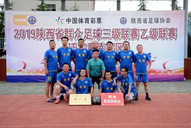 上港队错失点球良机，球迷推荐替代罚球手